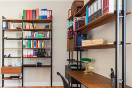 Sifarişlə hazırlanan rəflərin üstünlükləri nələrdir?