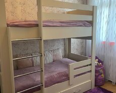 Yeni, Oğlan və qız üçün, Matras ilə, yataq