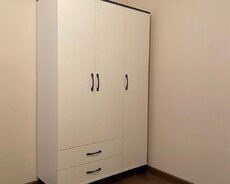 Düz dolab, Yataq otağı üçün, Paltar üçün