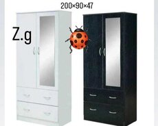 Üç qapılıb dolab