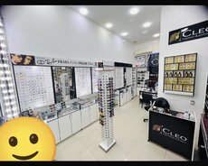 Optika və etir vitrinleri