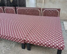 Kravat taxt döşək