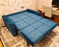 Divan Taxt