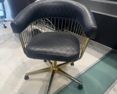 Gözəllik salonu mebeli