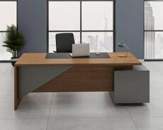Ofis masası