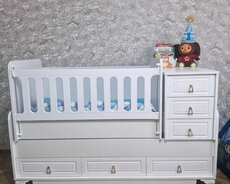 Səliqəli, möhkəm və rahat uşaq beşiyi satılır