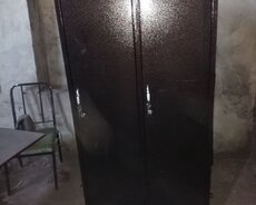 Dəmir şkaflarin satisi anbardan. Hər ölcude sifariş edə bilərsiniz