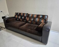 Satılır 3 nəfərlik divan