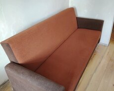Təcili divan satılır