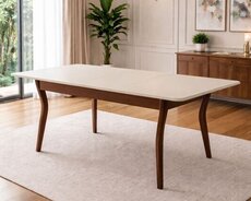 Karmen masa qonaq otağı üçün